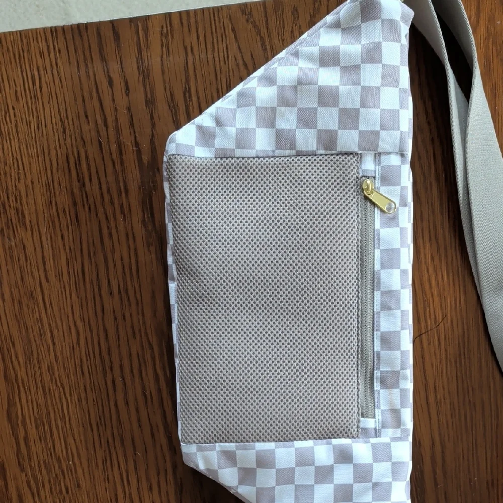 Canvelle Checker Oversize Fanny - Picture 2 of 3